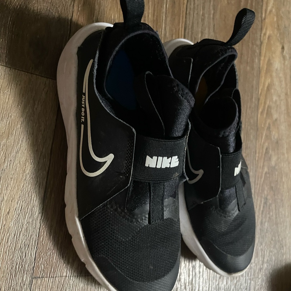 Nike Kids Black and White Sneakers